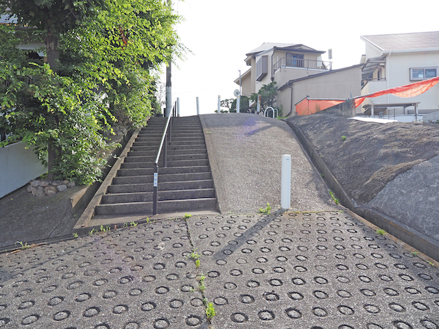 神戸水道路沿いの芦屋市と西宮市の市境の急坂2