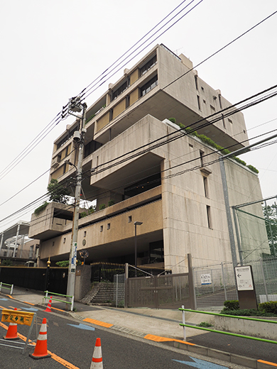 田町駅すくにある「潮見坂」と「聖坂」5