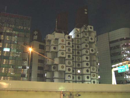 新橋というか銀座のカプセルマンション2