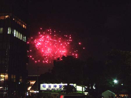 神宮外苑花火大会05