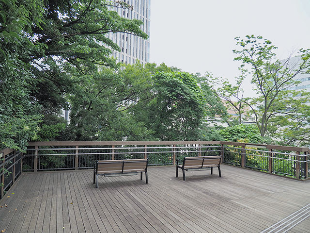 亀塚公園展望デッキと階段【とある街の風景378】2+