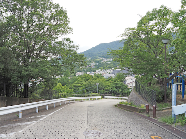 「苦楽園みはらし公園」前の眺望坂5