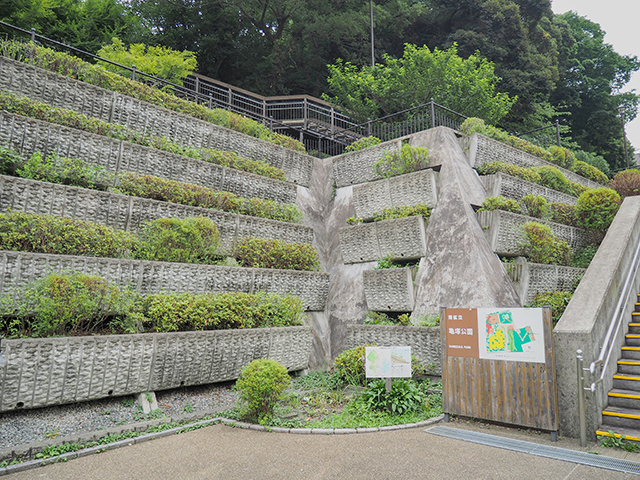 亀塚公園展望デッキと階段【とある街の風景378】5+