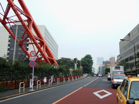 東京タワーの坂02