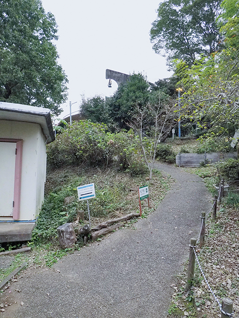 ユニットハウス前の階段(とある街の風景342)5+
