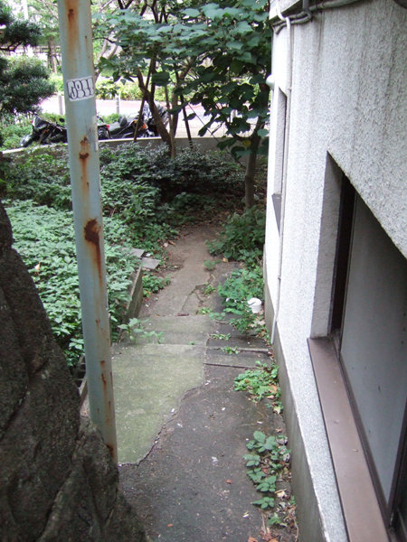 04_六本木ヒルズの消えた階段