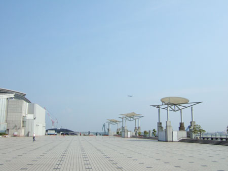 とある街の風景173(ビックサイトの階段)3