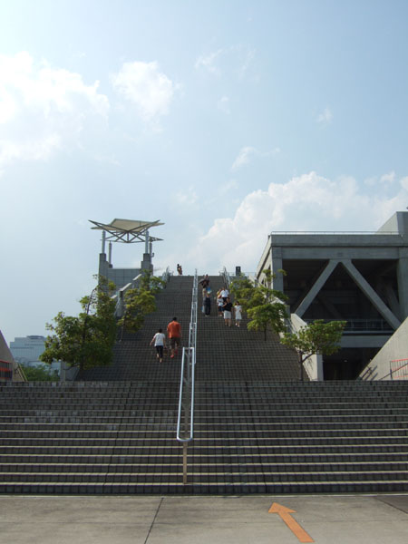 とある街の風景173(ビックサイトの階段)5