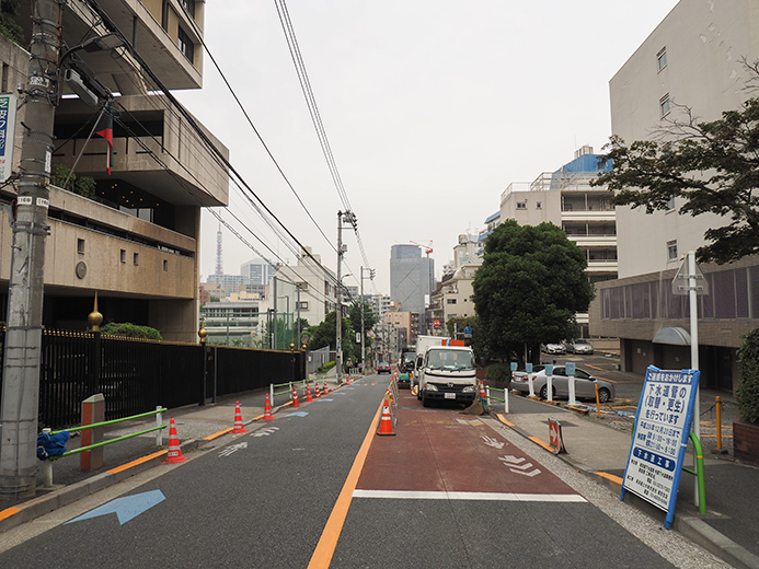 田町駅すくにある「潮見坂」と「聖坂」4