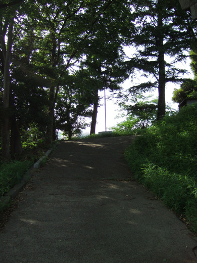 子安八幡神社のスロープ10