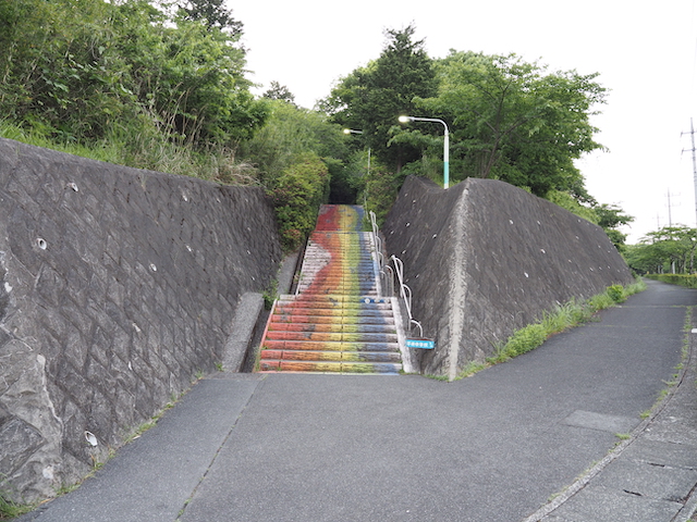 日の出町役場へ下る坂道【とある街の風景425】3
