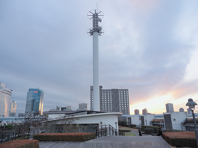 「そなエリア東京」の展望デッキと階段(とある街の風景348)3