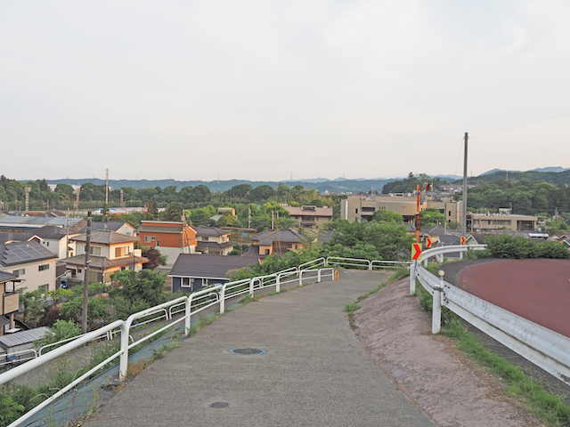 日の出町役場へ下る坂道【とある街の風景425】5