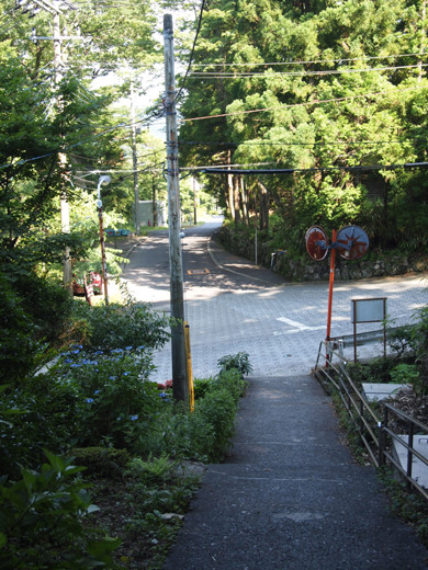 上強羅駅への坂道2