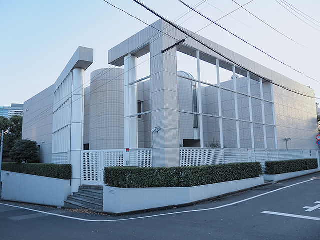 松濤倶楽部と都知事公邸跡と坂道1