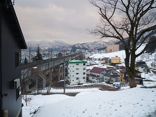 高半旅館へとのぼる坂道5