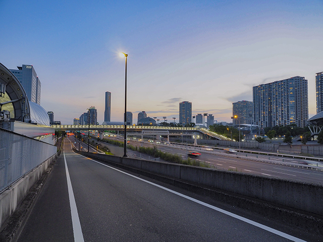 有明中央橋横の坂道からの首都高湾岸線(とある街の風景350)1+