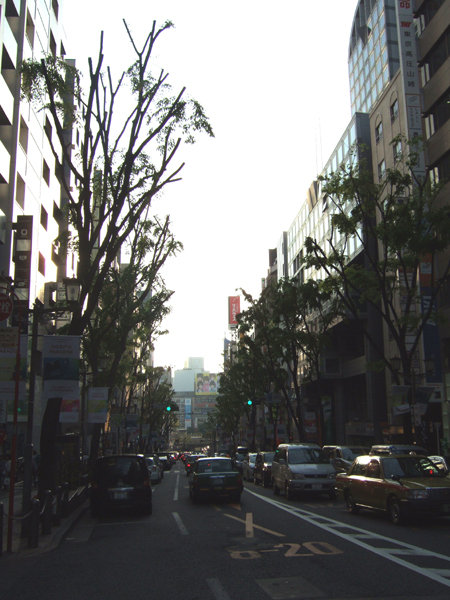 渋谷ヒカリエと宮益坂7