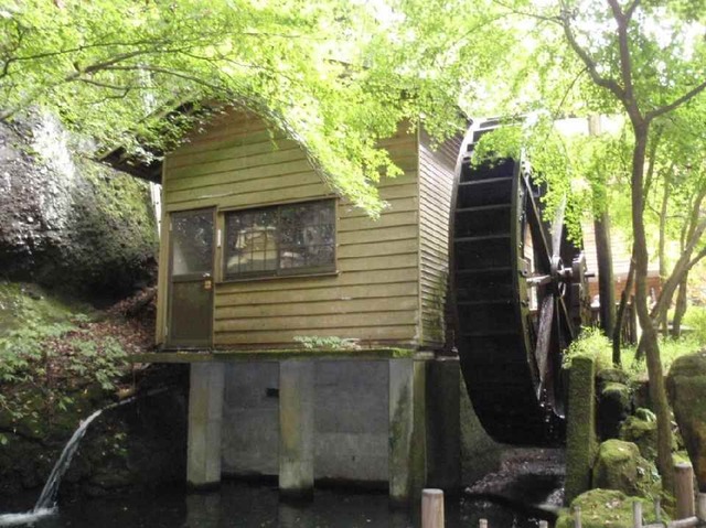 月待の滝_水車