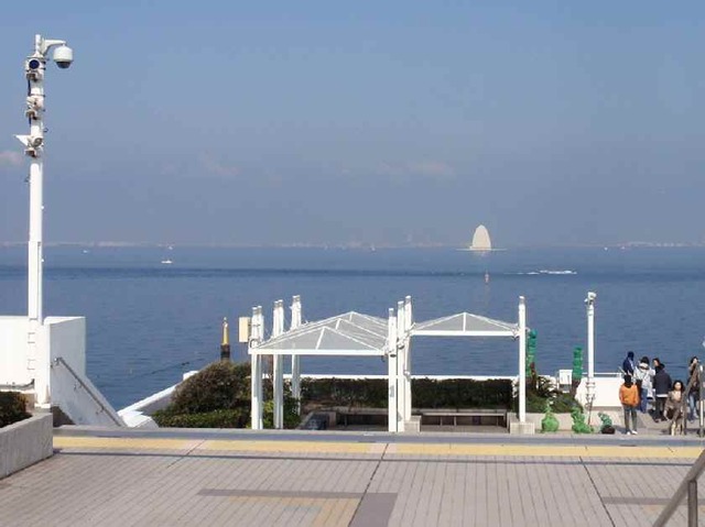 海ほたる_川崎方面 3.31