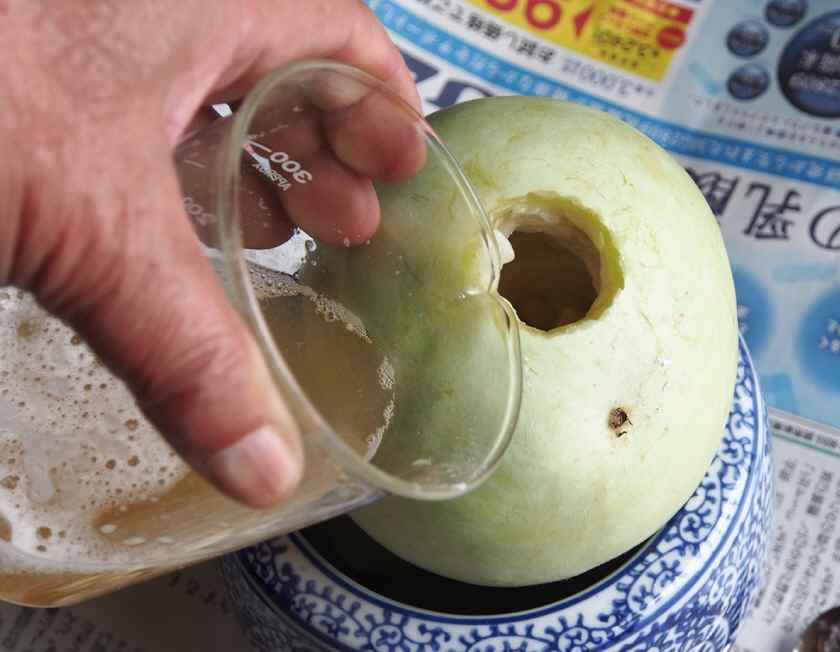 酵素液を充填