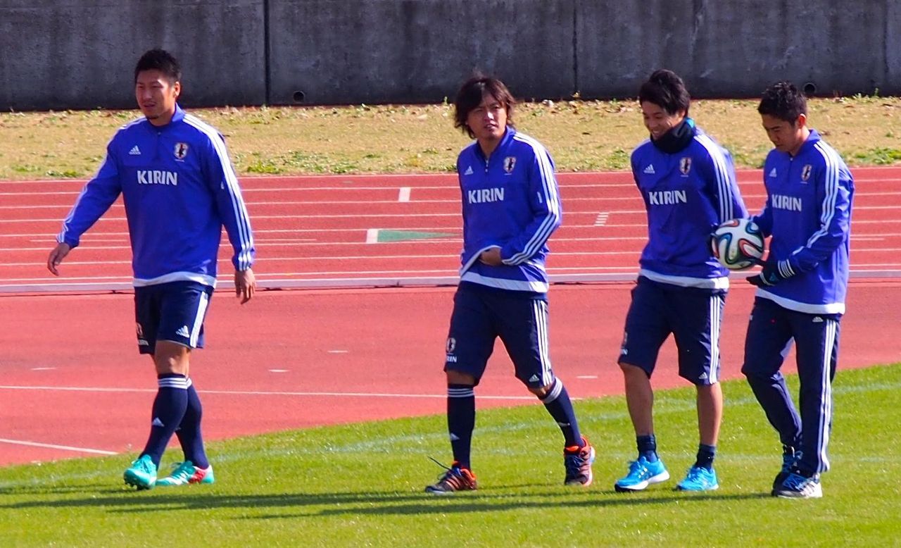 うっちー 内田選手 スパイクを履き いざとなれば出る準備をしていたそうです 内田篤人 でいりーふぉと うっちー 内田選手 スパイクを履き いざとなれば出る準備をしていたそうです 内田篤人 でいりーふぉと
