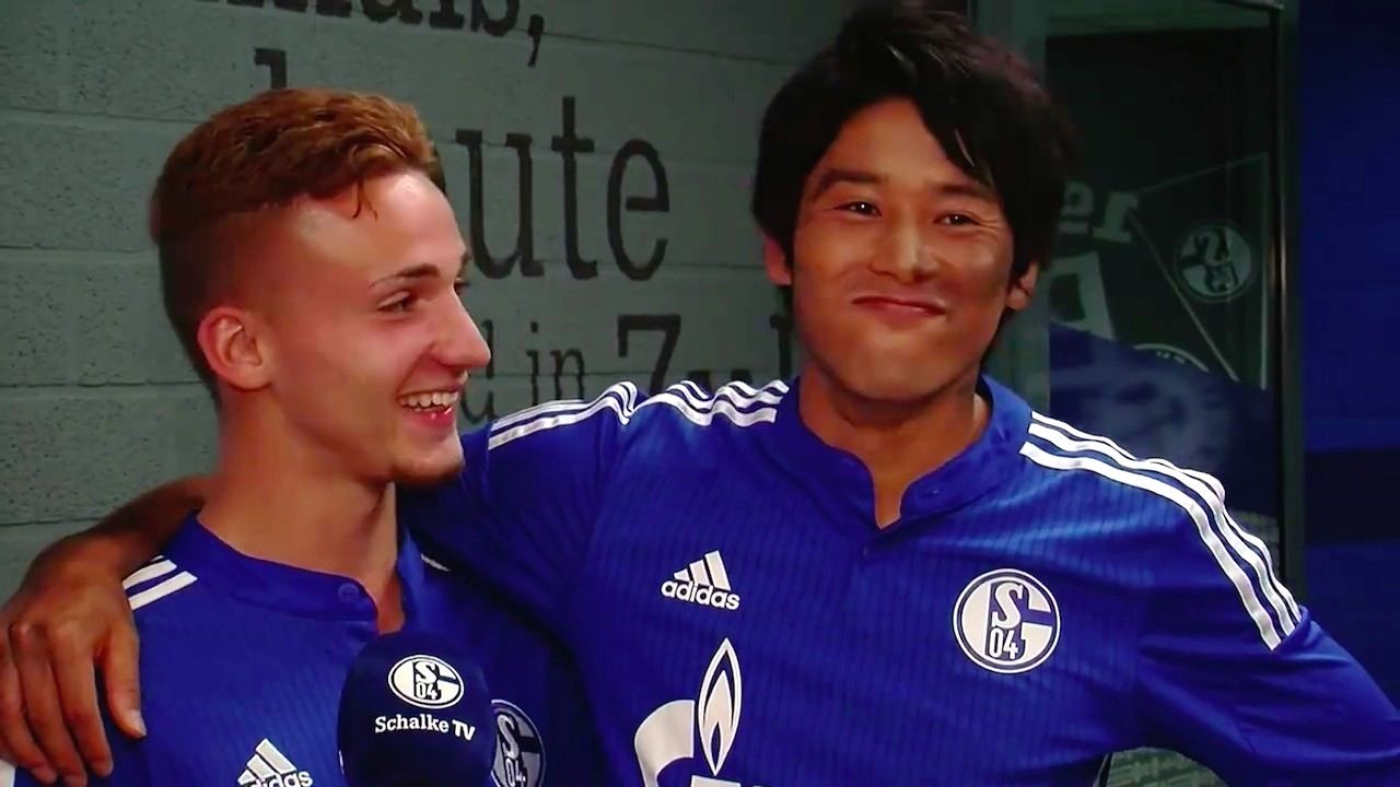 ドニス アヴディヤイ 内田篤人 コンビの日本語メッセージ第三弾 前回はドニスの日本語に パーフェクト という評価を出した ウッシー先生 果たして今回の日本語の評価は 内田篤人 でいりーふぉと