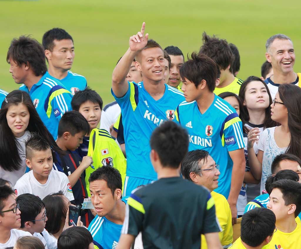 うっちー 本田 内田篤人 でいりーふぉと うっちー 本田 内田篤人 でいりーふぉと