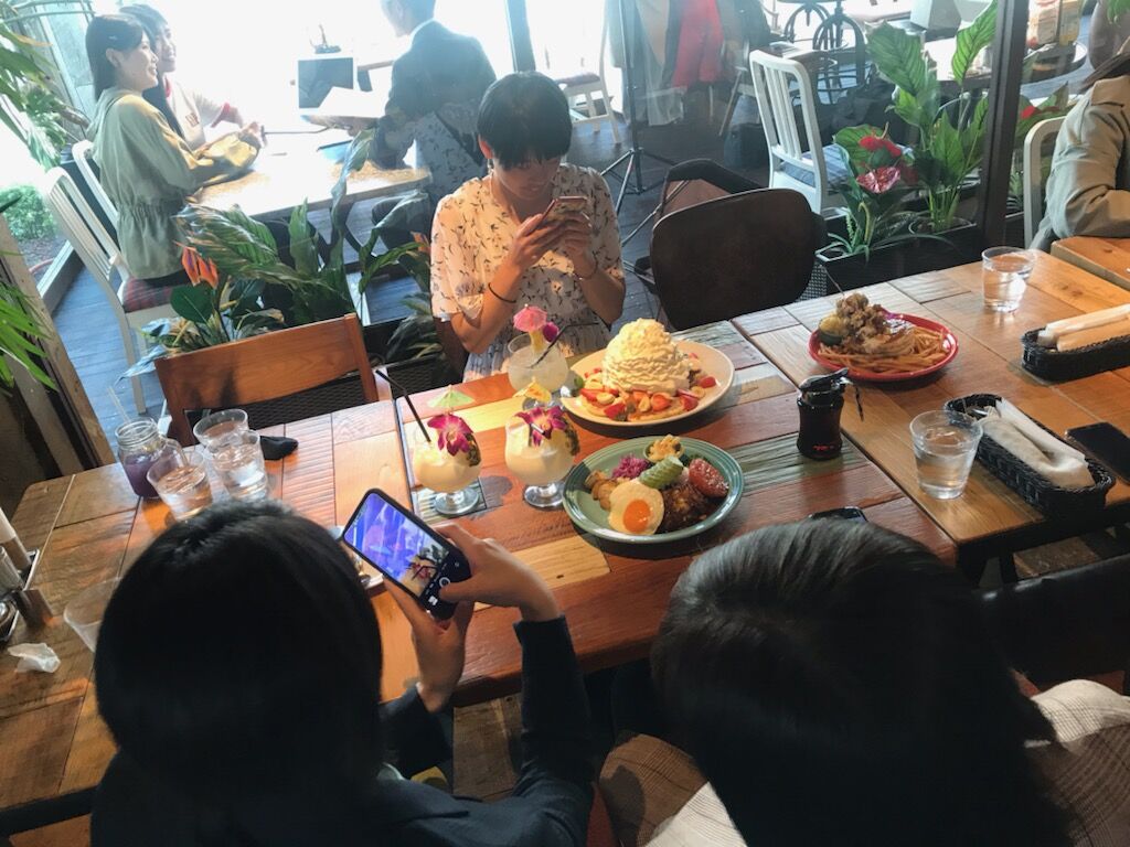 女子会 パンフレット撮影 久留米自動車工科大学校 キャンパスブログ 女子会 パンフレット撮影 久留米自動車工科大学校 キャンパスブログ