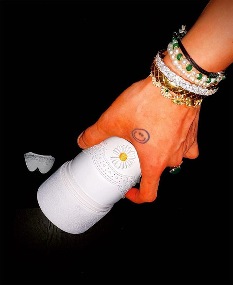 g-dragon-peaceminusone-nike-golf-shoe