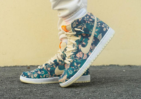 Nike-SB-Dunk-High-Hawaii-CZ2232-300-5