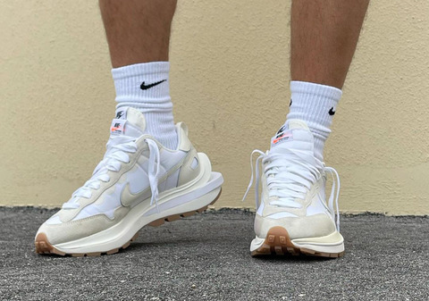 sacai-Nike-VaporWaffle-Sail-Photos-5