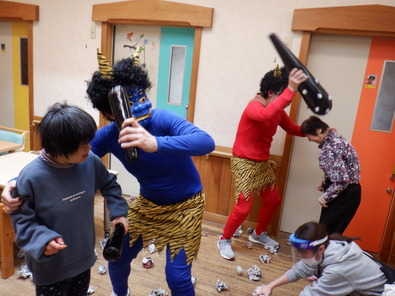 ⑥