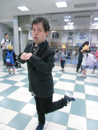 ④