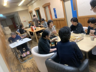 ①