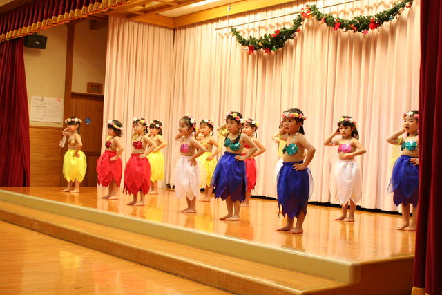 12 21 おゆうぎ会です だいすき もりやまこども園