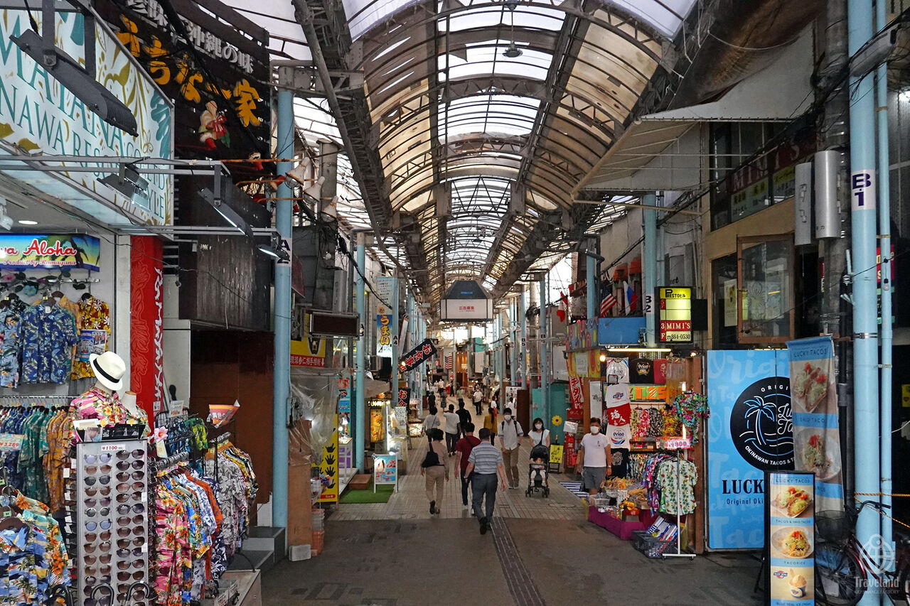 沖縄春日記19：国際通り : ヨコ旅