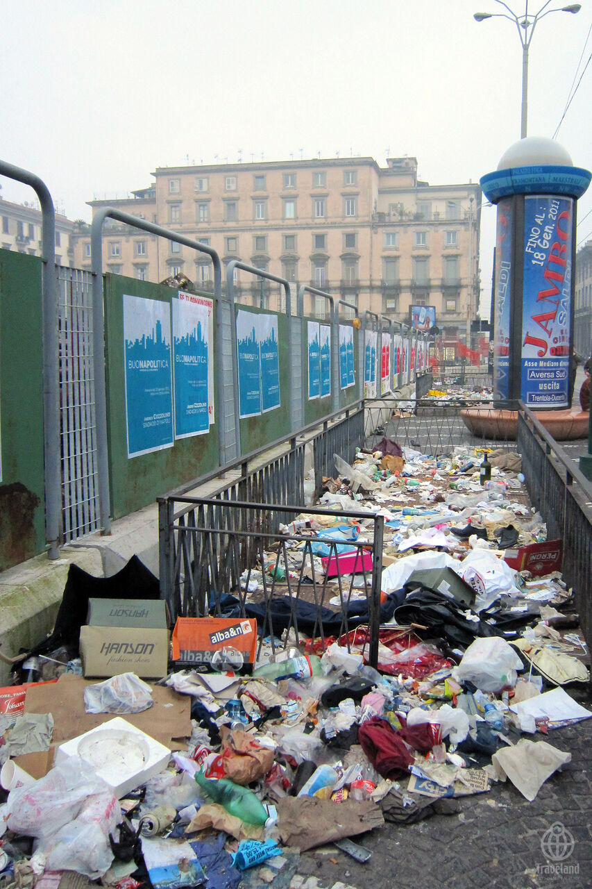 なんで撮ったの 127 ゴミ ヨコ旅