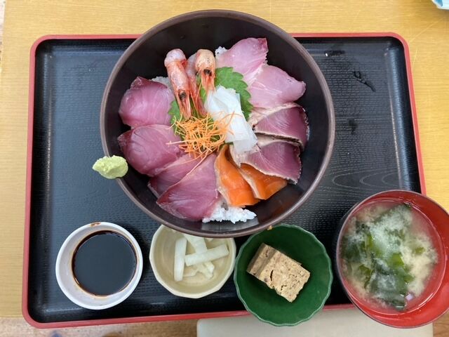 賀露　海鮮丼