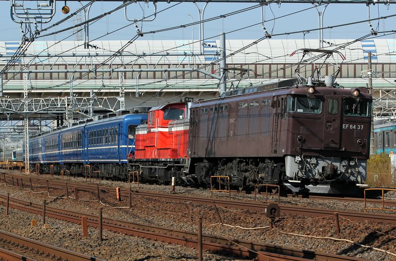 尾久車両センター公開展示車両送り込み回送 ワサフ8000の お気楽ゆる鉄ブログ