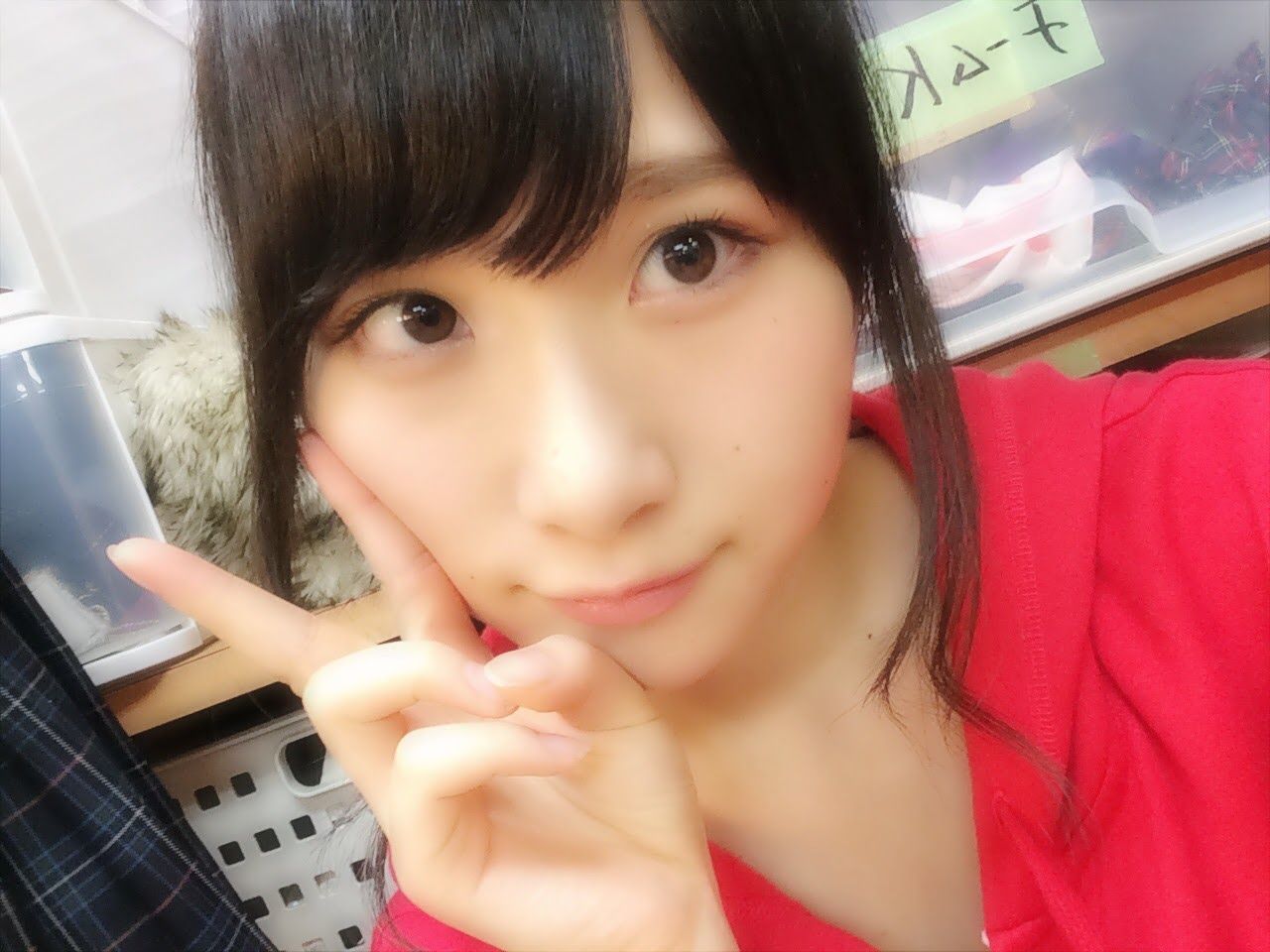Akb高橋朱里の目のアイプチ アイテープがおかしい放送事故ｗｗｗ ちょいアゲスイッチ画像 動画あり 2ch メッシ 二重にする糊付けが下手くそ 鬼女まとめログ 生活2chまとめブログ