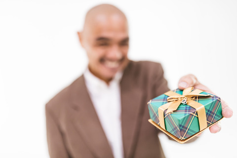 yotakasanFTHG1289_TP_V