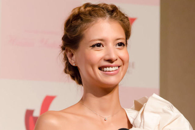 吉川ひなの、現在の劣化画像www旦那との子供出産から3年 ...