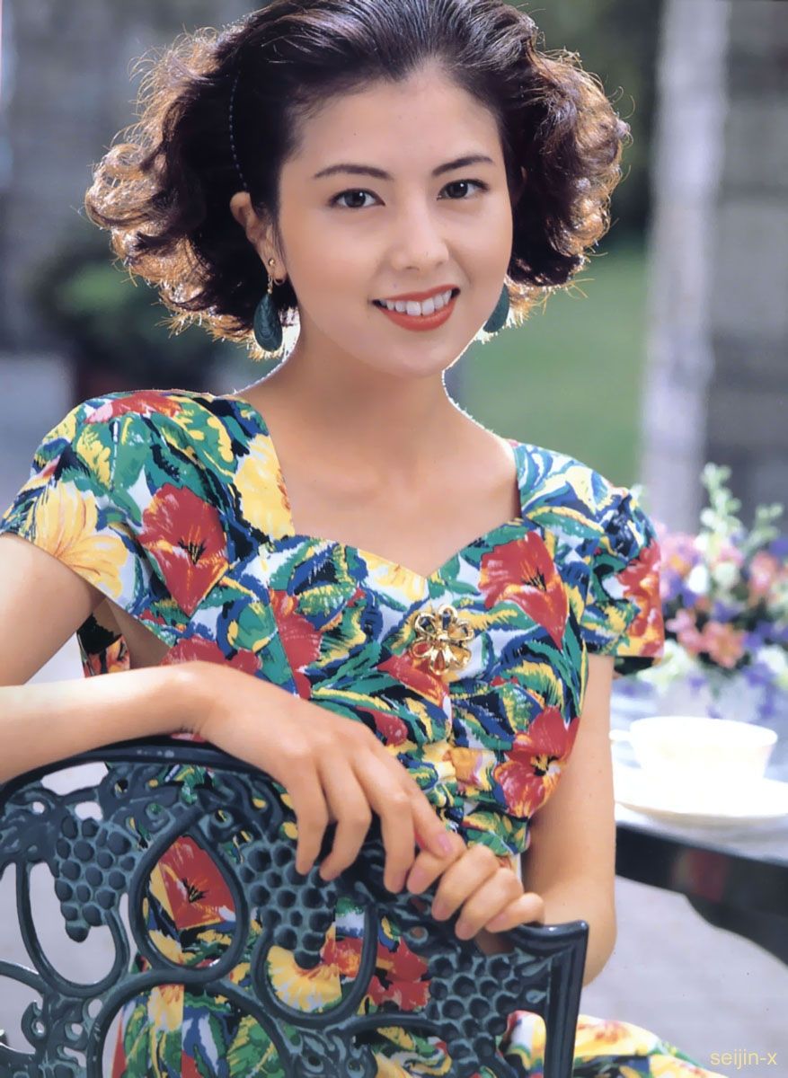 沢口靖子 年齢50歳の美脚画像ｗｗｗ結婚せず独身の理由は堤義明の愛人と噂の女優が美脚大賞15特別賞 昔 若い頃写真あり 2ch 首元と手は年相応 劣化したけど美人 鬼女まとめログ 生活2chまとめブログ