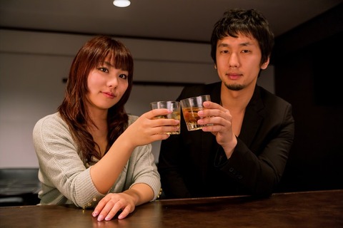 NKJ52_kanpaisurudansei-thumb-815xauto-12381
