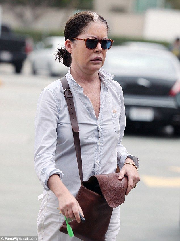 ララ フリン ボイルの現在の顔劣化画像がヤバイ ツインピークス ドナ役で昔は美少女だった女優が今は変わり果てた姿に ボトックス整形の副作用との疑惑も 若い頃の写真あり 鬼女まとめログ 生活2chまとめブログ