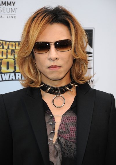 YOSHIKI