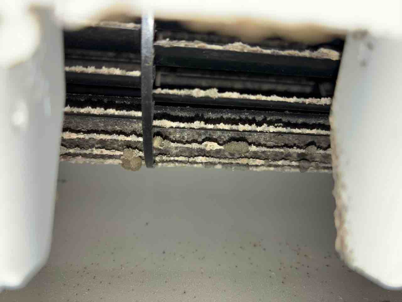 模倣厳禁】🈲プロが教えるエアコンの洗い方なのである : 秀光ビルドで建てたけど実際どーなのよ？