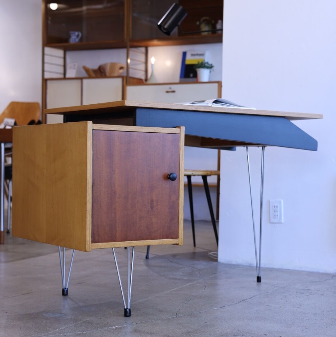 Cees Braakman : Antiques & Repair eel : News