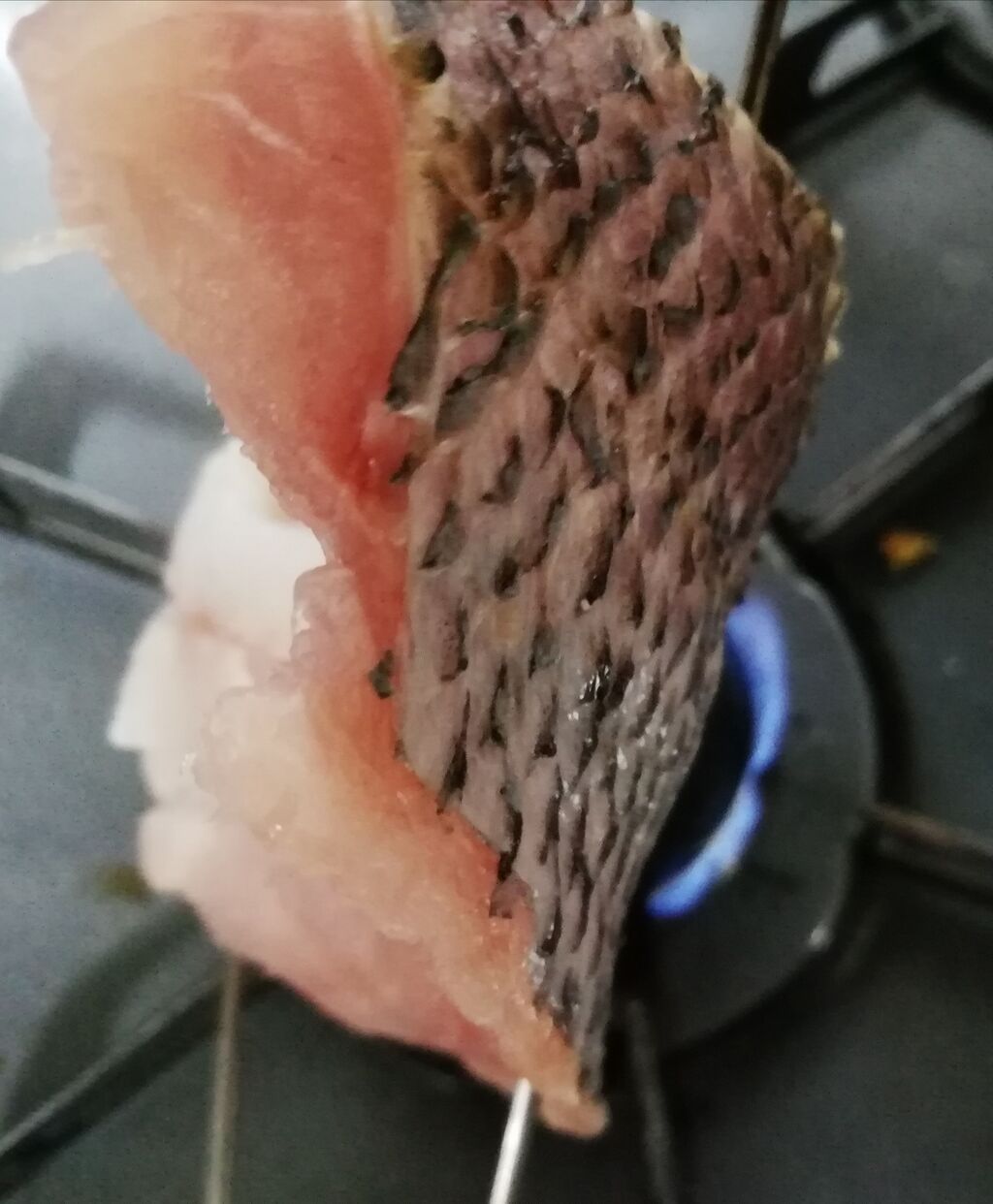 高級魚と呼ばれる 黒ムツ 煮付けと霜降りで堪能します ゴロミーズキッチン ゴロミ先輩 極意帳 高級魚と呼ばれる 黒ムツ 煮付けと霜降りで堪能します ゴロミーズキッチン ゴロミ先輩 極意帳